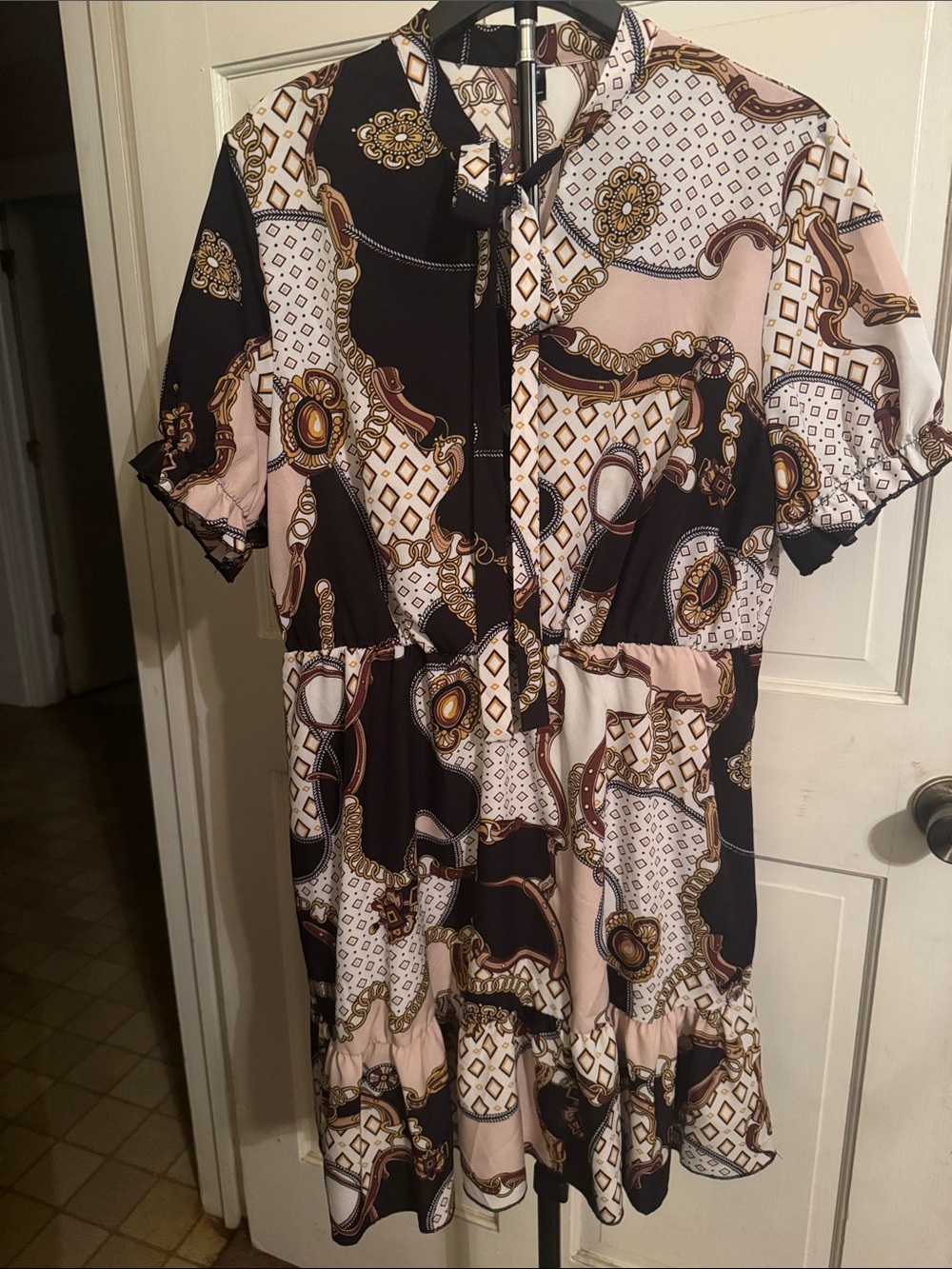 SHEIN Black & Blush Chain Print Tiered Mini Dress